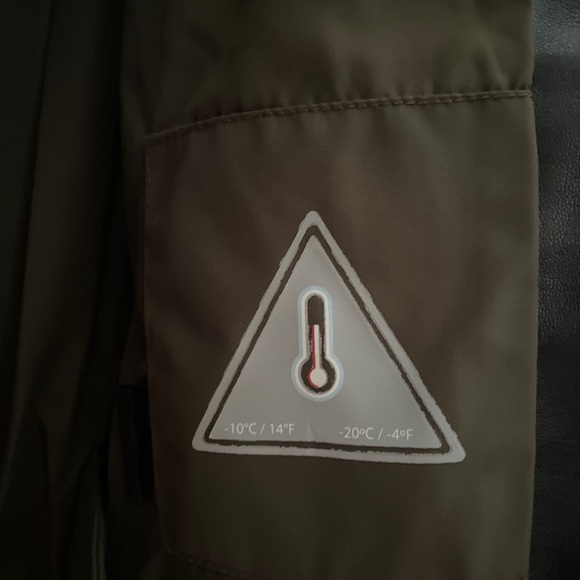 NWT Pajar Kids Winter Parka - Dark green with black trims- Size 18 - Picture 5 of 17